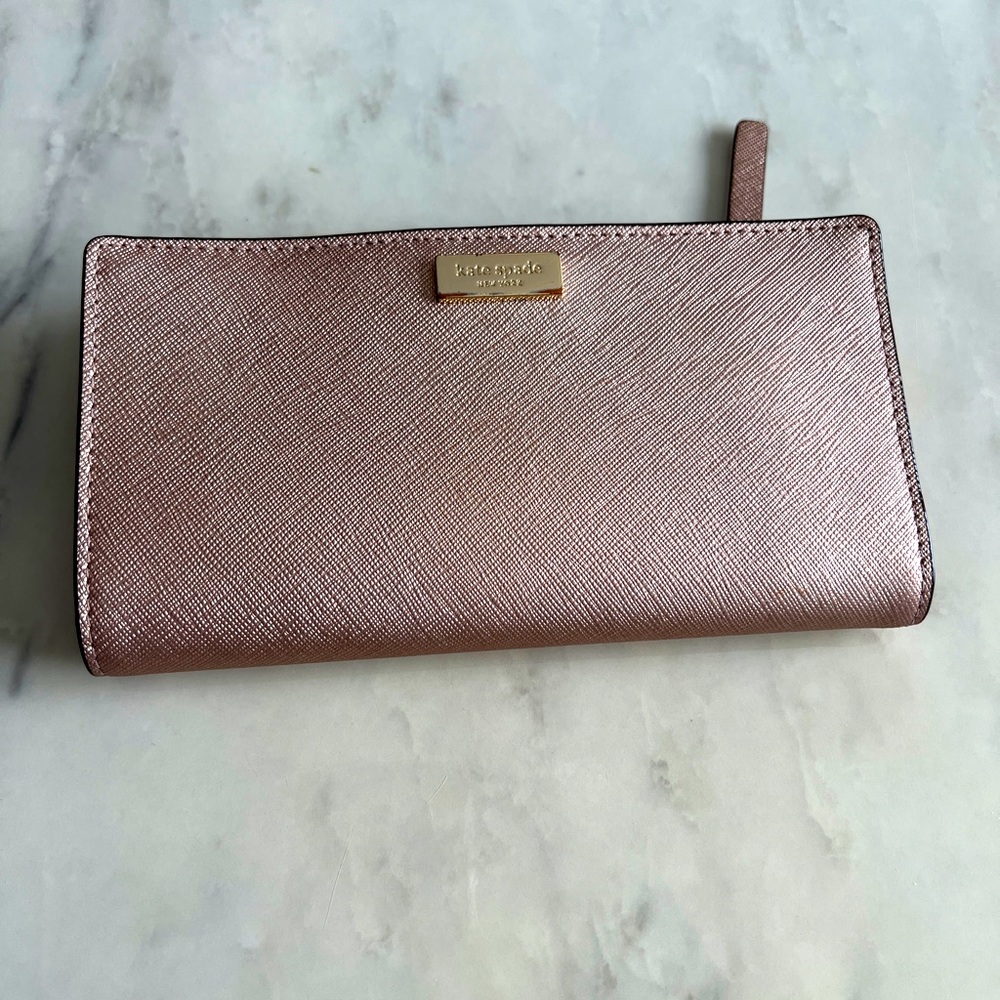 Kate Spade Rose Gold Wallet